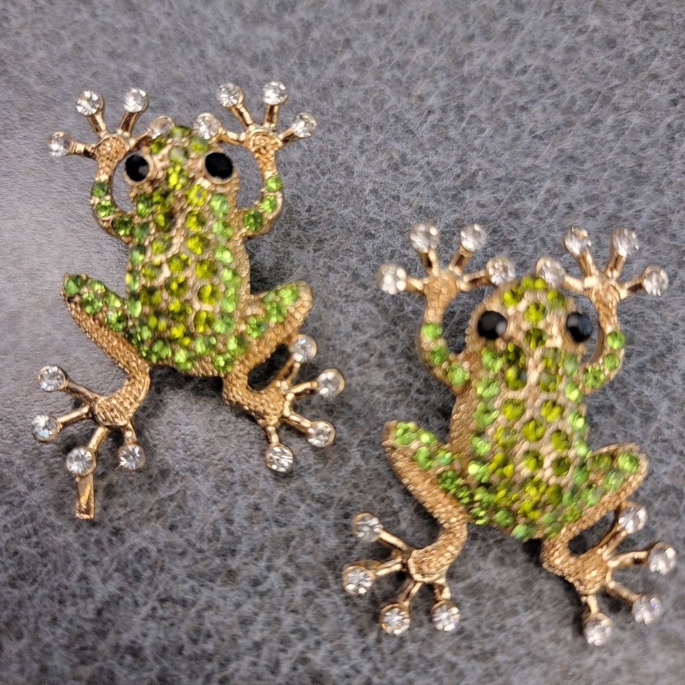 Gold and Green Rhinestone Frog  Post Back Earrings